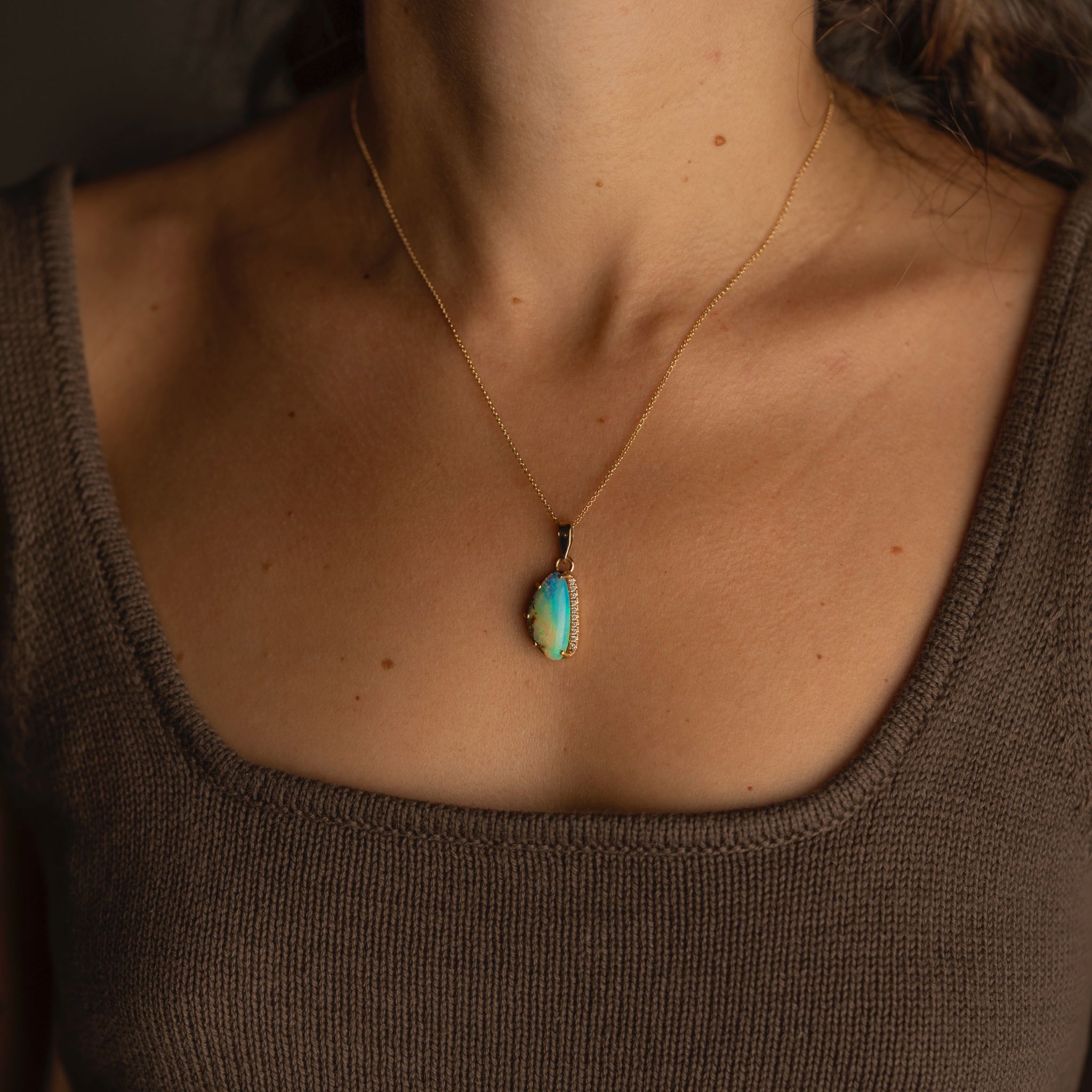 Colgante Ópalo Australiano Natural y Diamantes